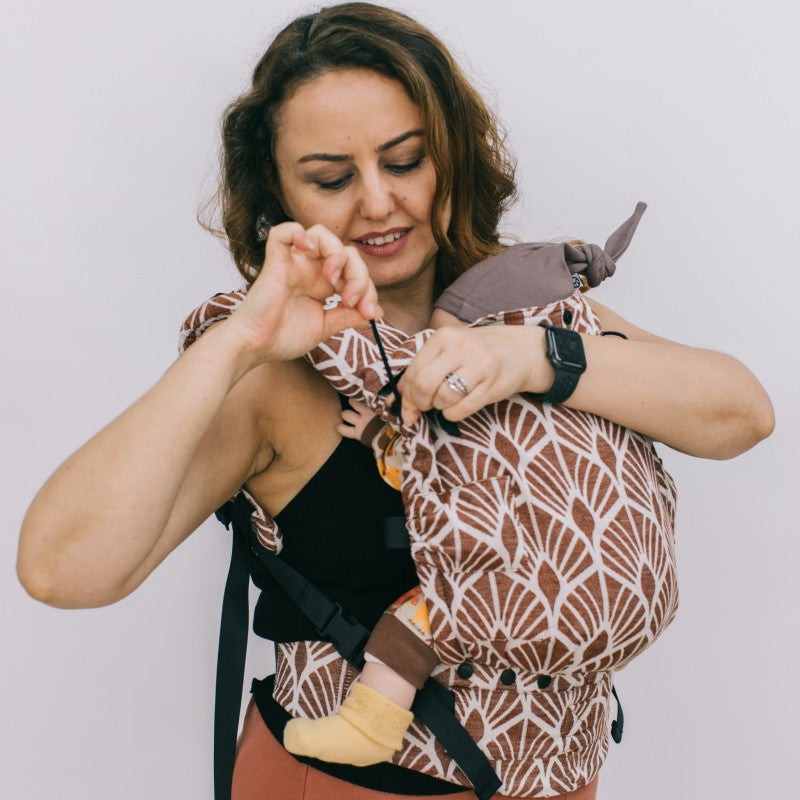 Neko Switch Mocha baby carrier