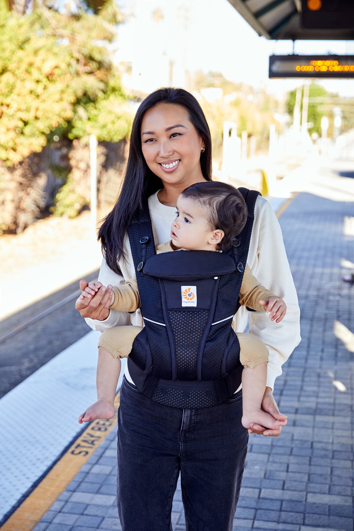 Ergobaby Omni Breeze - Mitternachtsblau